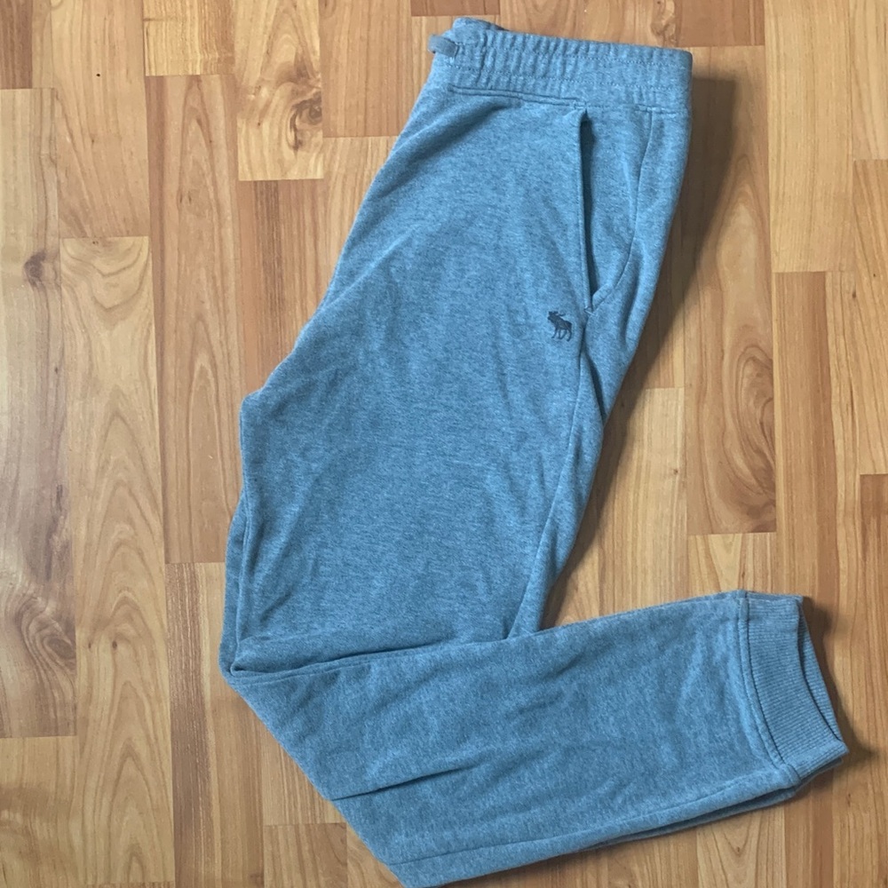 Abercrombie Kids Heather Gray Joggers with pockets- Sz 15/16